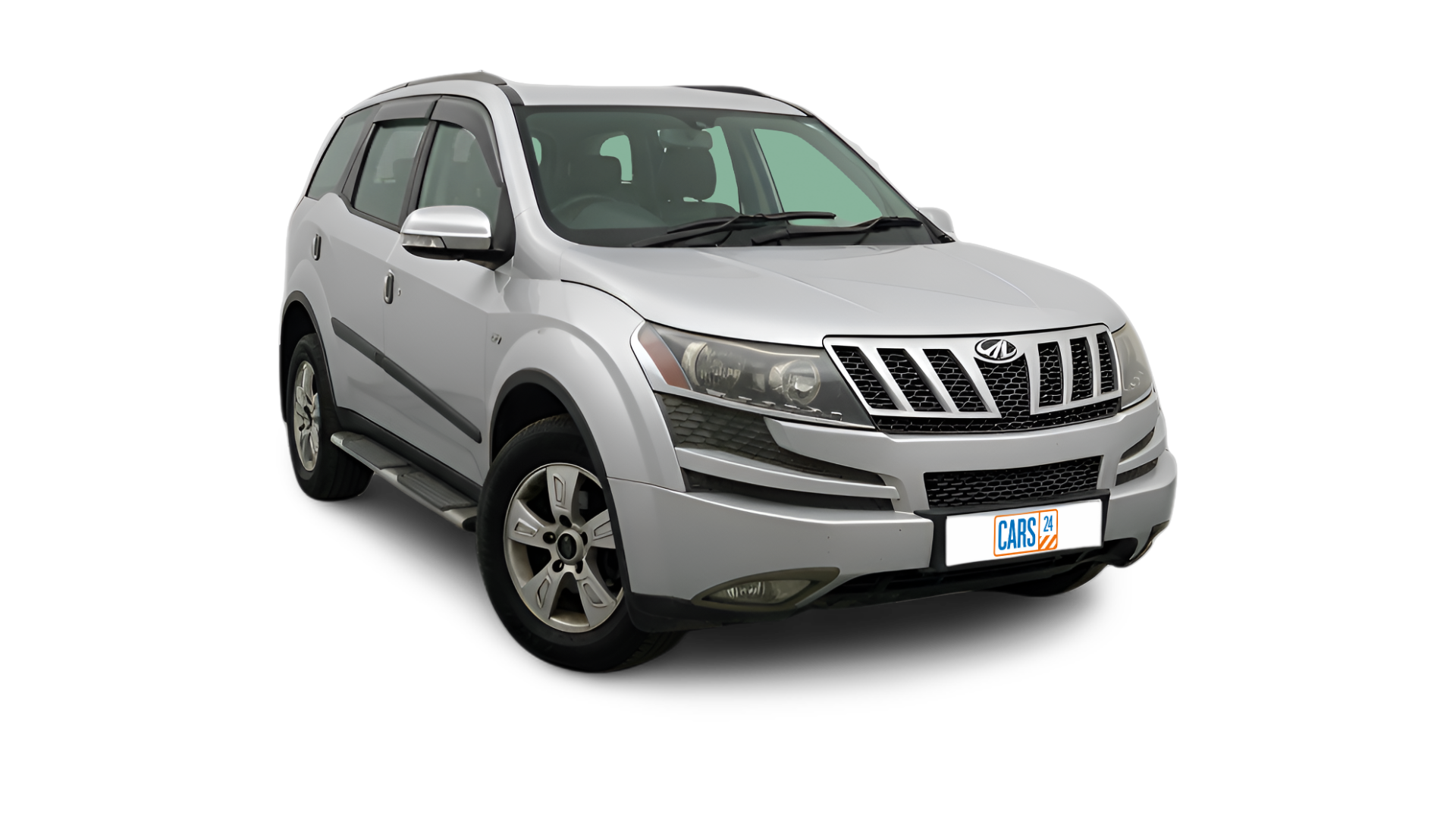 Mahindra XUV500-img
